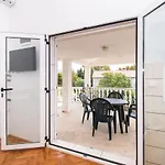 Apartment Sunce Seline
